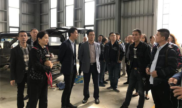 区工商联一行考察调研香城公司 轨道、航空产业园标准化厂房项目